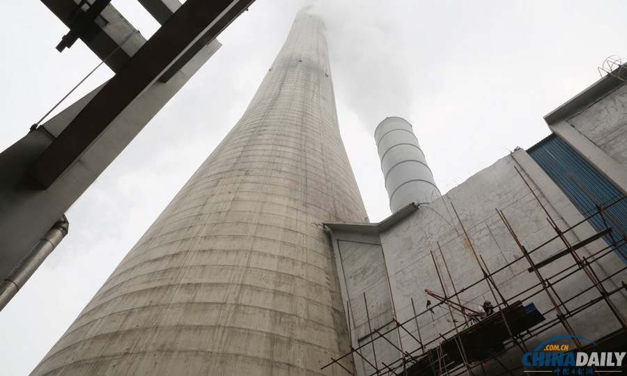 湖北一發(fā)電廠拆除煙囪時發(fā)生垮塌致二人遇難