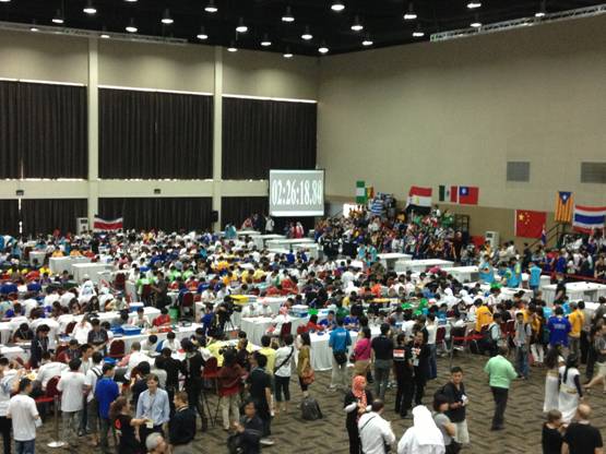 一個(gè)機(jī)器人與一個(gè)孩子的多種可能性——“玩中學(xué)”的樂(lè)高教育