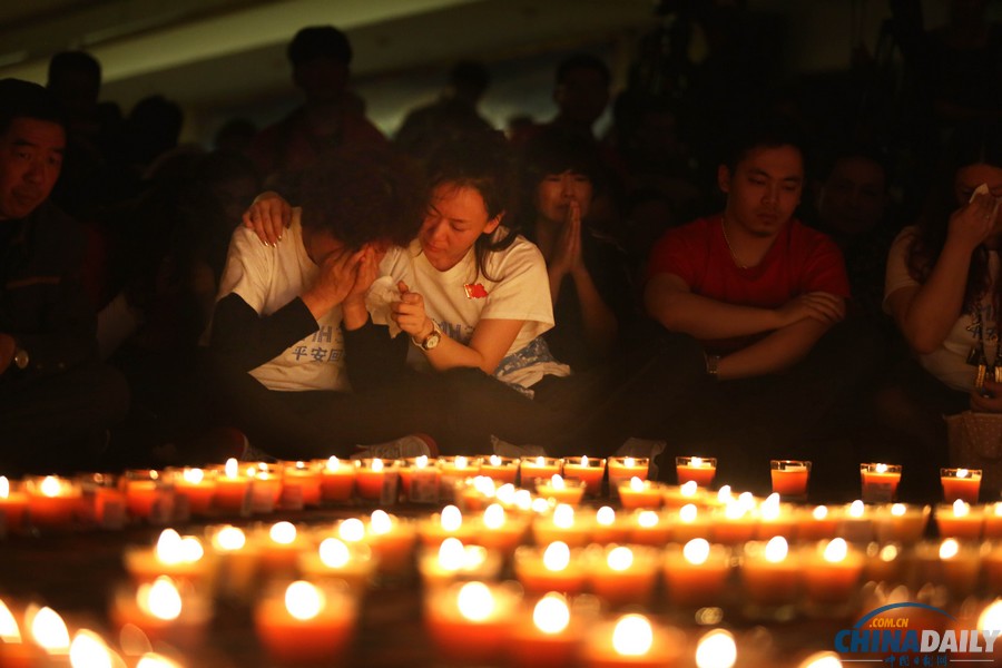 馬航MH370失聯客機整月 家屬為親人祈福守望