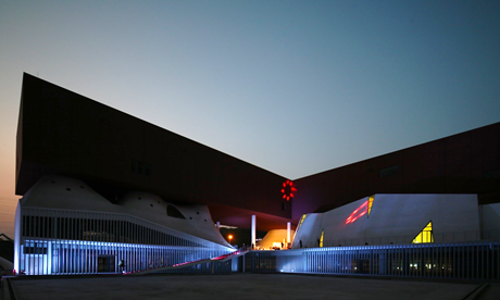 時裝品牌新嘗試：從“互聯網+”到“藝之卉+”