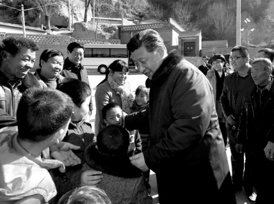 習近平偕彭麗媛重回當年延安插隊村莊