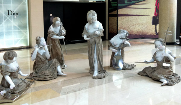 “傾塑•藝述”當(dāng)代雕塑藝術(shù)展在金融街購物中心開展