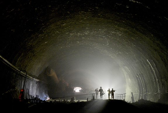 歇馬隧道建設(shè)進(jìn)展順利