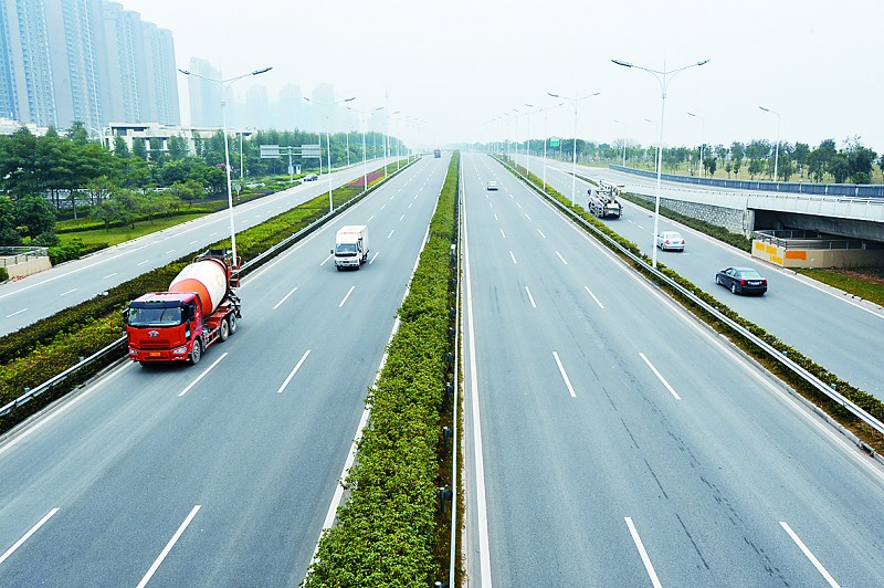福州10年“織”出快捷交通網