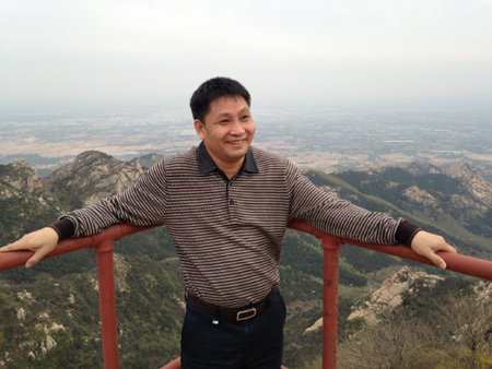 江東廷榮獲福建省非公有制經濟人士捐贈公益事業突出貢獻獎