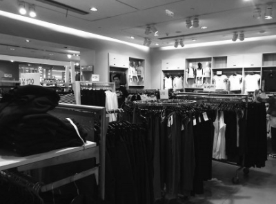 1800㎡大只有16個(gè)攝像頭 福州倉(cāng)山H&M店確存監(jiān)控死角