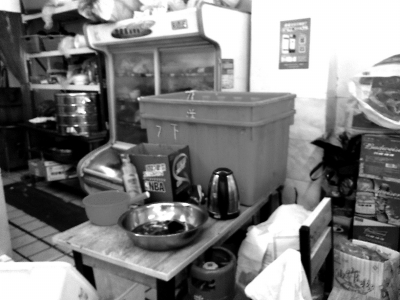 福州城區(qū)大面積停水來襲 居民用洗衣機(jī)、魚缸蓄水