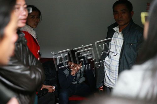 泉州60歲護林員山上撲火倒下 重癥室里昏迷不醒