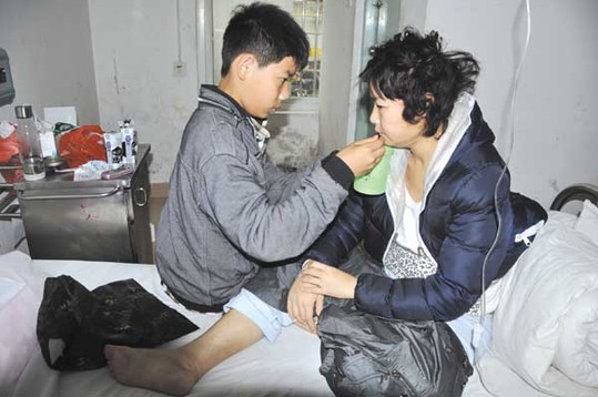 母親不幸患上尿毒癥 仙游14歲少年欲輟學(xué)救母