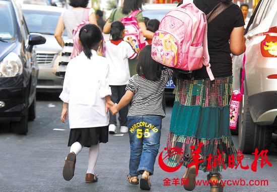 深圳“單獨二孩”首現生育小高峰 福田羅湖產床緊張