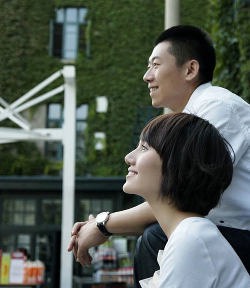 當(dāng)結(jié)婚遭遇“愛情和面包”難題:裸婚你能接受嗎?