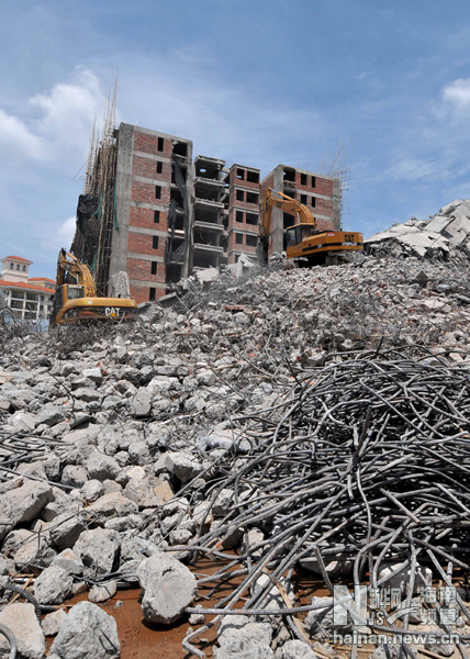 ?？谏习肽瓴鸪`法建筑近30萬平方米