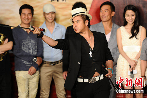 歐弟甩千金女豪門夢碎 否認(rèn)吃軟飯(圖)