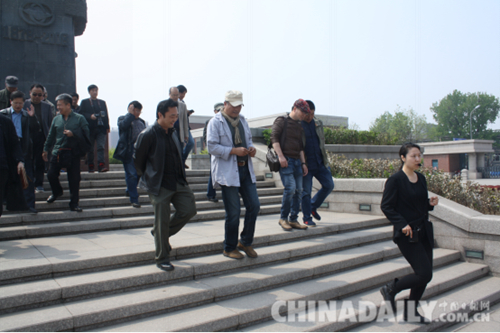 唐山愛心企業攜手全國畫家開展世園會采風活動