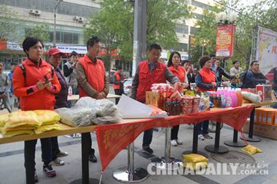 河北一8歲白血病小男孩:只上過一天小學(xué) 我想活下去