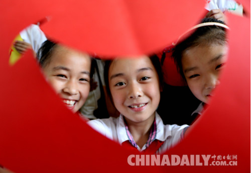 邯鄲：微笑進校園 小學生笑迎每一天