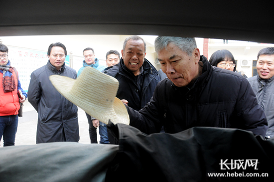 踐行“兩學(xué)一做” 全體黨員要向李保國(guó)學(xué)什么？