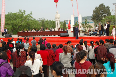 唐山遵化舉行紀念周總理親臨沙石峪村50周年活動