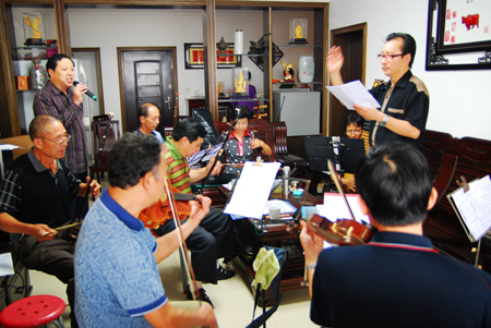 潢川縣開展“雙節”群眾文化活動