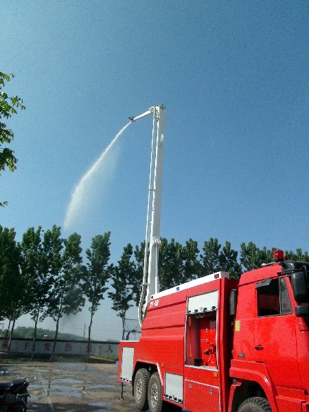 河南南樂縣政府斥資86萬(wàn)元購(gòu)置高噴消防車