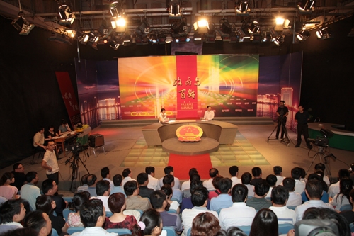 洛陽開展“向人民報告”電視直播活動