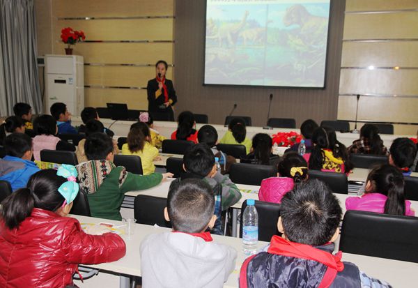 鄭州:科普進校園 走進幸福孩子