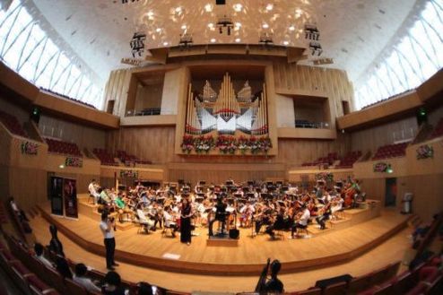 享譽英國“音色最柔美的東方女高音”將在哈爾濱開個人演唱會