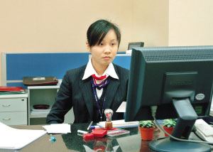 各行業(yè)年終獎(jiǎng)盤點(diǎn):有的發(fā)奔馳車 有的發(fā)衛(wèi)生巾