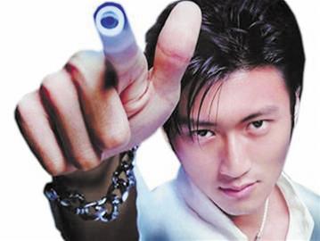 謝霆鋒公司利潤近億 年內謀上市“瞄準”創業板