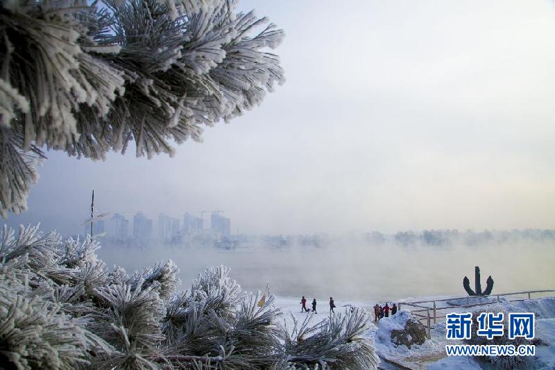 吉林：霧凇引客來(lái)