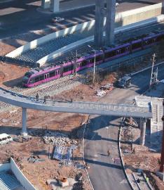 前進大街衛星路立交橋月底將全面開通