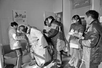 長(zhǎng)春寒夜里一條救助微信引來愛心無數(shù)