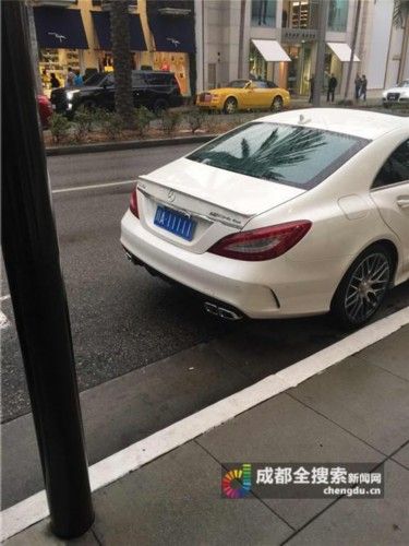 加州現川A11111車牌 網友驚嘆咋開過去的