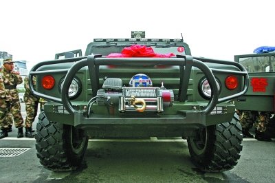 國產“梟龍”越野車將量產 性能或超悍馬(圖)