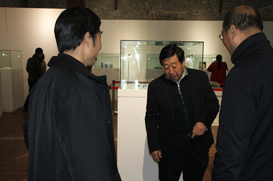 中國(guó)當(dāng)代玻璃藝術(shù)展在南通•1895開幕