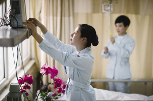 盛京醫院護士不再佩戴護士帽（圖）