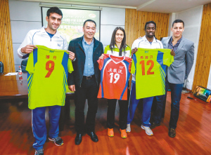 男女排齊引外援 四川排球受益期待突破