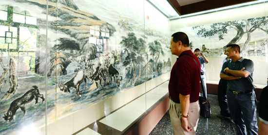 濟南趵突泉公園舉行謝君“百羊開泰”畫展