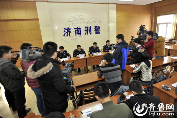 濟(jì)南現(xiàn)保險(xiǎn)柜撬盜團(tuán)伙涉案近百萬 40秒完成撬柜取錢