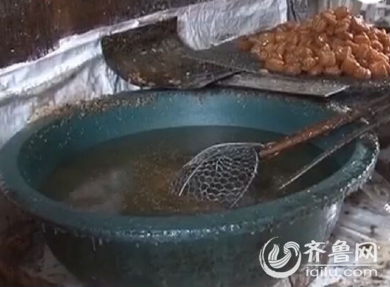 德州一糕點黑作坊現違禁添加劑 臟亂不堪與廁所為鄰