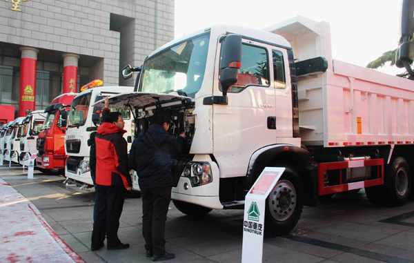 中國重汽集團實施多品牌戰略 2014年力爭整車銷售20萬輛