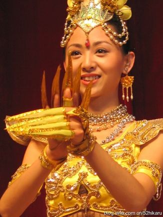 央視兔年春晚節目單基本確定 周杰倫搭檔林志玲(組圖)