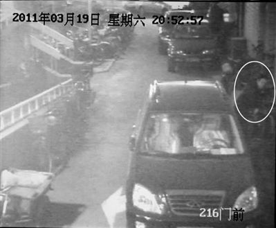 業主發視頻圖曝小偷作案過程(組圖)