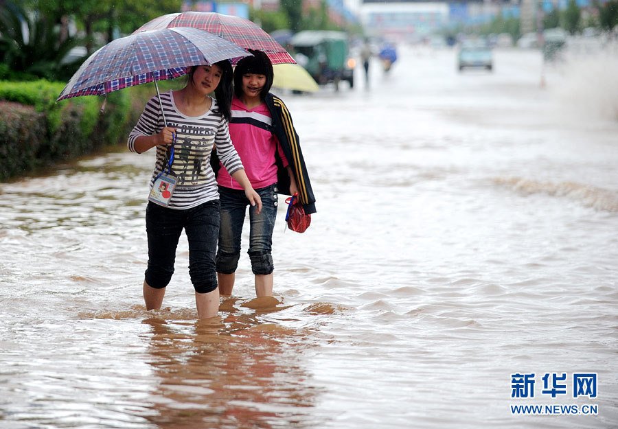 網(wǎng)曬出現(xiàn)驚人“澇景”的南方城市實(shí)地走訪記