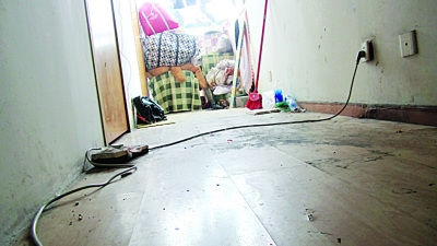 南京現“更牛蝸居”：160平米隔成17間出租(圖)