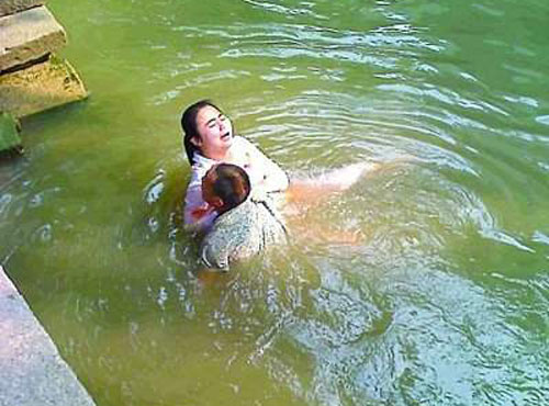 男子先后救起7名落水者 曾因盜劫“七進宮”