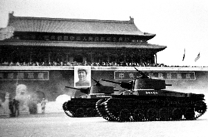 天安門城樓毛主席畫像三變身