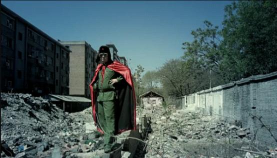 “蜘蛛俠”版雷鋒故事走紅網絡 觸動當今時代痛點