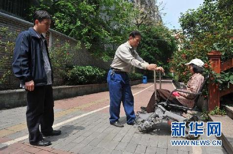 20余載不離不棄 七旬老漢為患病妻子發(fā)明