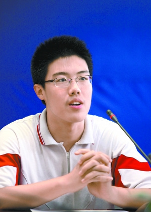 北京高考文理狀元出自人大附中 文科狀元報北大